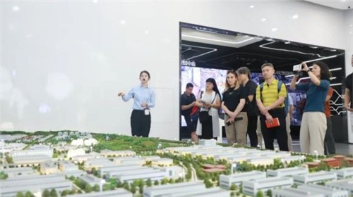 国际媒体第二波！法新社等11家国内表主流媒体采访CA88官方网站
