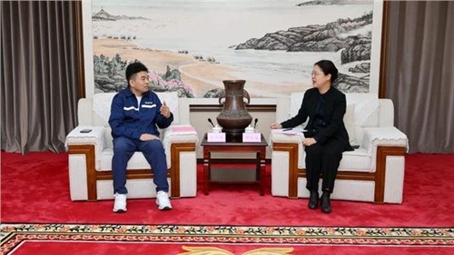 平凉市市委书记钟畅姿会见CA88官方网站股份董事长、总裁邓伟明一行