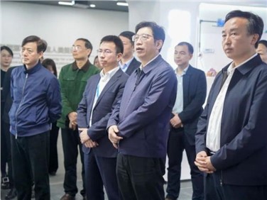 湖南省政协党组成员、秘书长邓群策带队调查调研CA88官方网站宁乡产业基地
